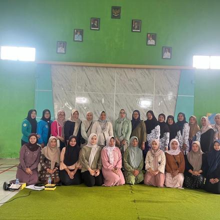 Dinas Kesehatan Kabupaten Laksanakan Pembinaan Persiapan Lomba PHBS di Desa Gunung Ulin